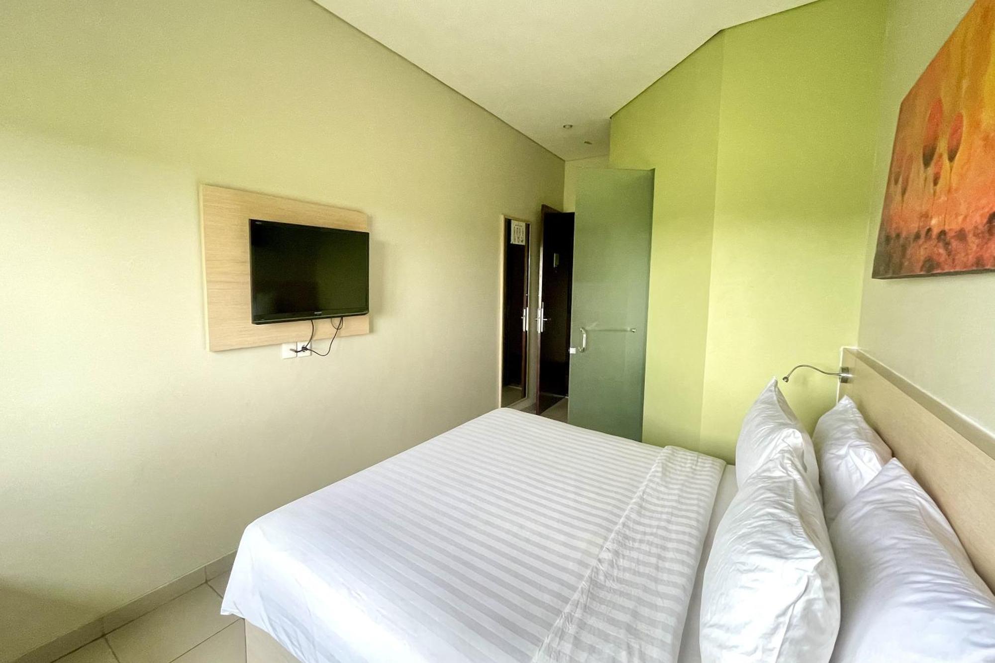 Lemo Hotel Serpong Tangerang Ngoại thất bức ảnh