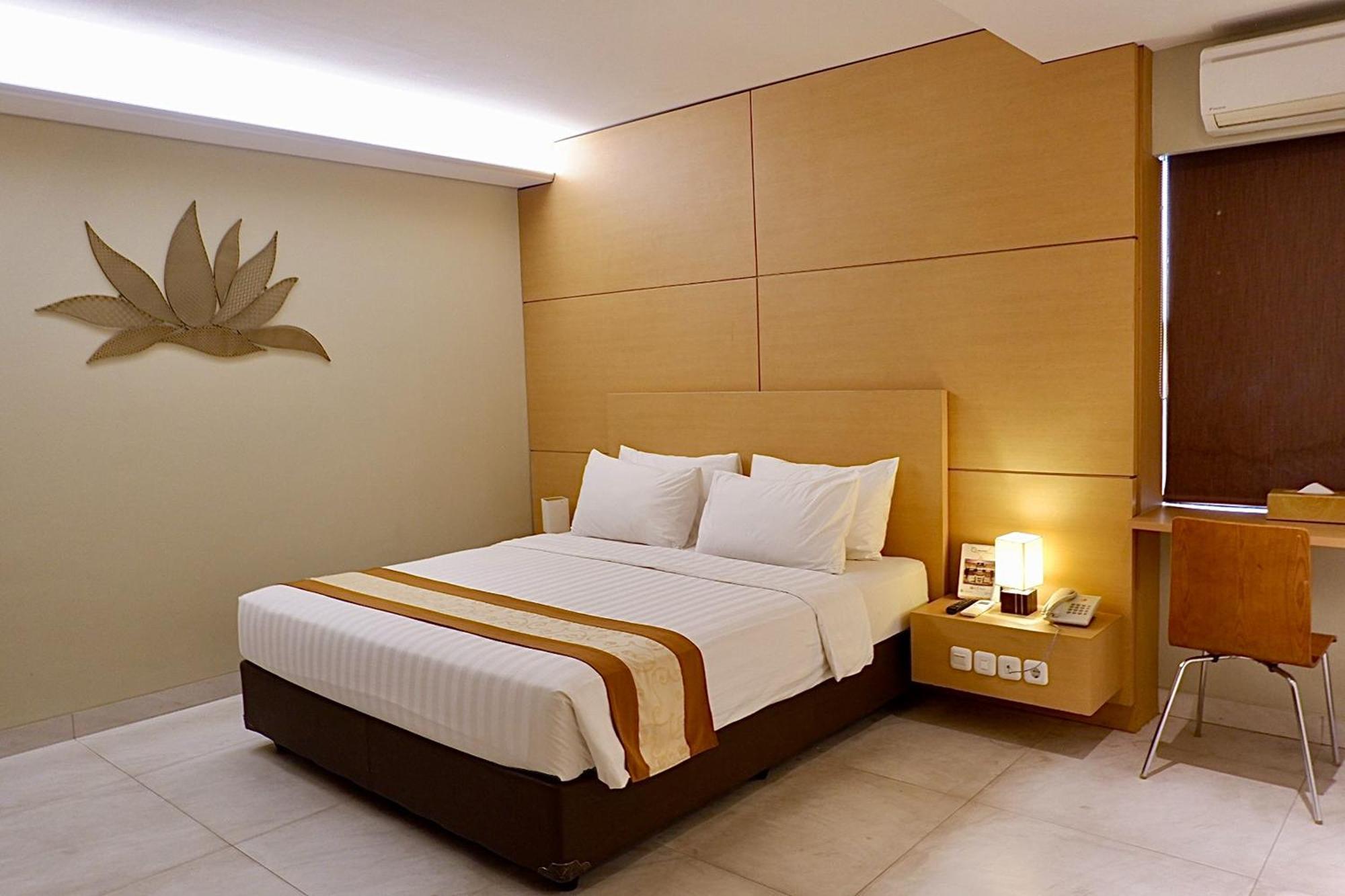 Lemo Hotel Serpong Tangerang Ngoại thất bức ảnh