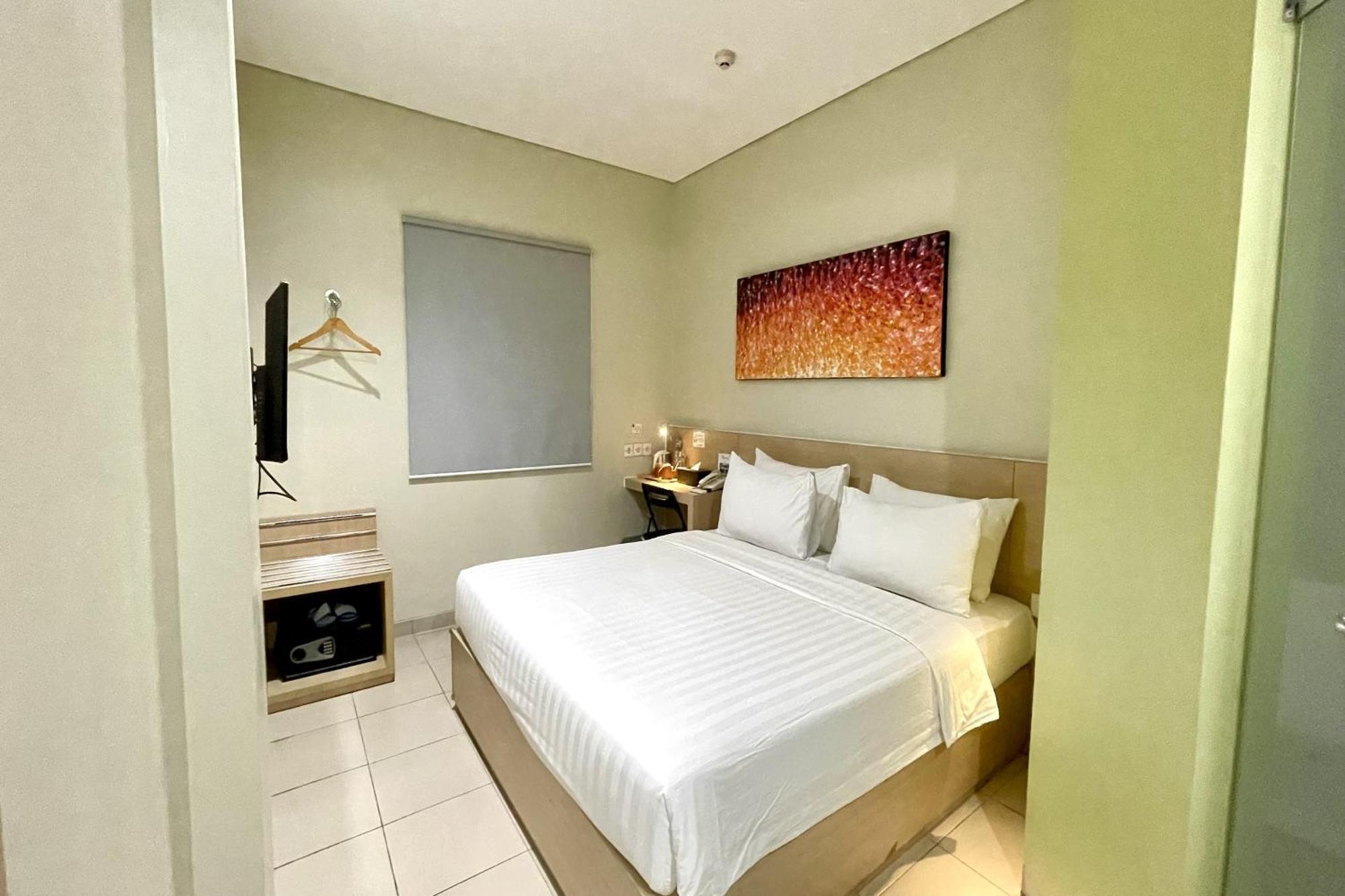 Lemo Hotel Serpong Tangerang Ngoại thất bức ảnh